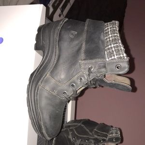 Adorable shoes with plaid top